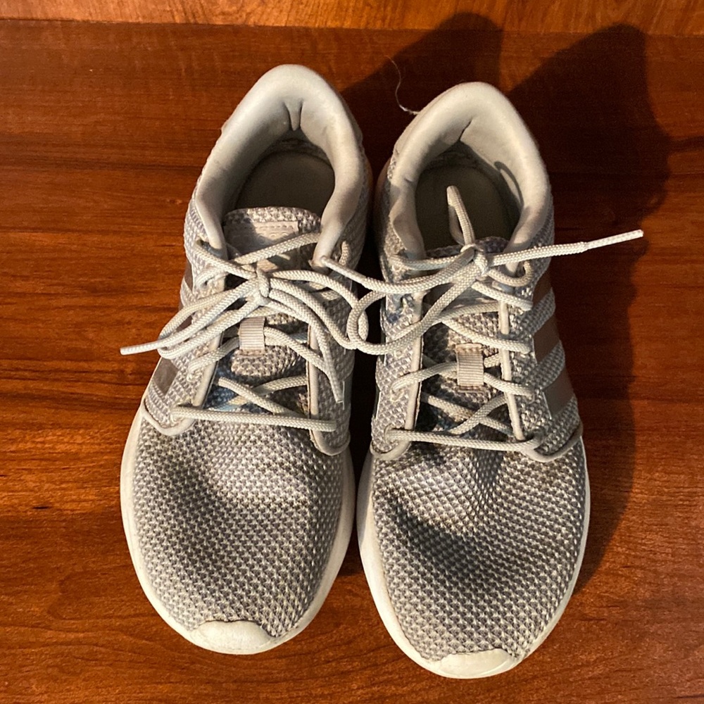 Adidas cloud foam sneakers